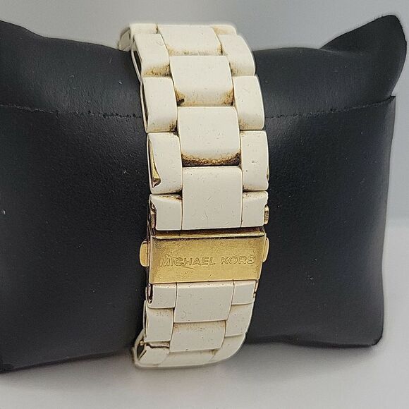 Michael Kors Mercer MK5889 Women's White Silicone Analog Dial Quartz Watch AM291 - Picture 6 of 11